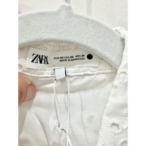 Zara Puff Sleeve Button-Front Shirt with Perforated Embroidery White Women's XS - Picture 3 of 4